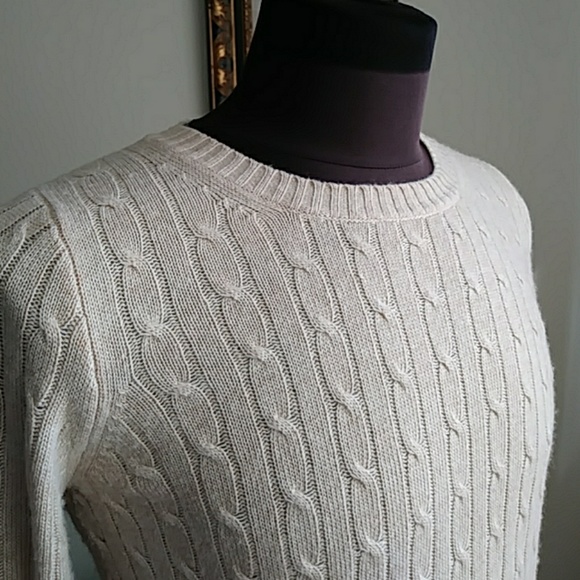 J CREW CARDIGAN - Picture 2 of 8